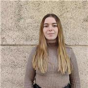 Doy clases económicas de matemáticas para alumnos de primaria hasta 2º de la eso. Actualmente, estudió la carrera de Educación Primaria